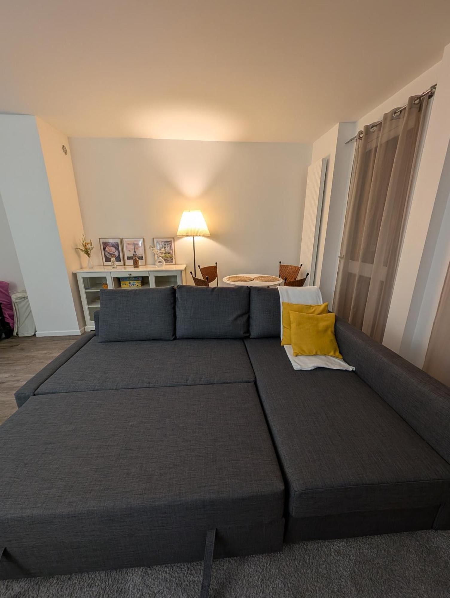 Evasion La Defense - Balcon & Wi-fi, A 10 Min De Paris Appartement Courbevoie